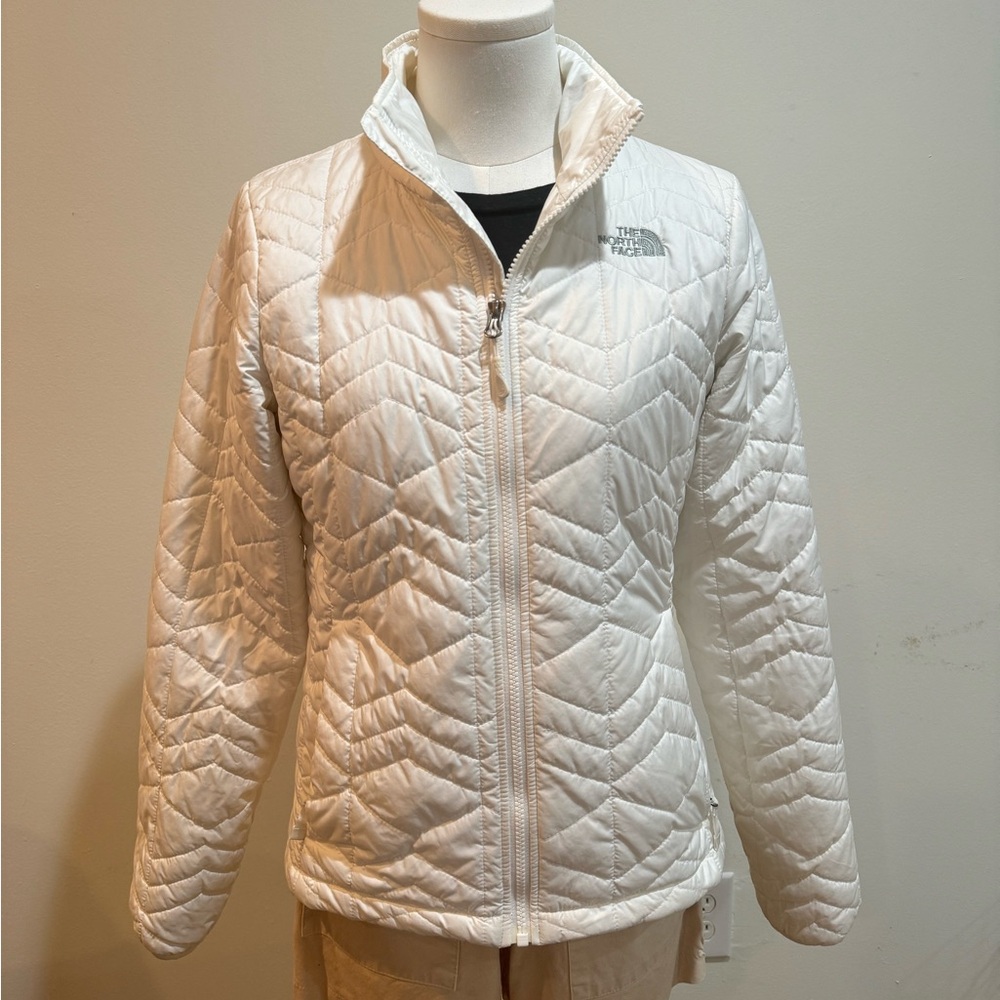 The North Face Women's White Puffer Jacket